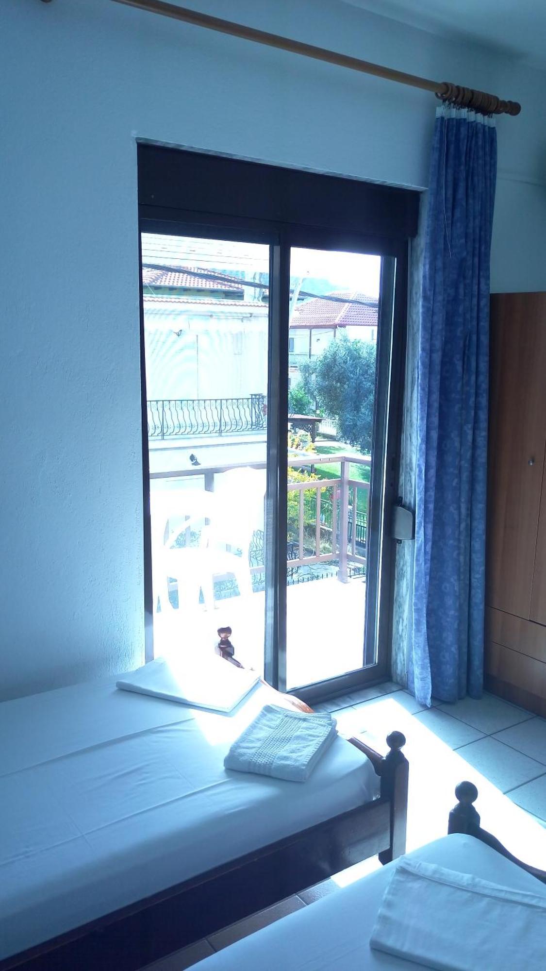 Filaktos Studios Skala Sotiros Pokoj fotografie